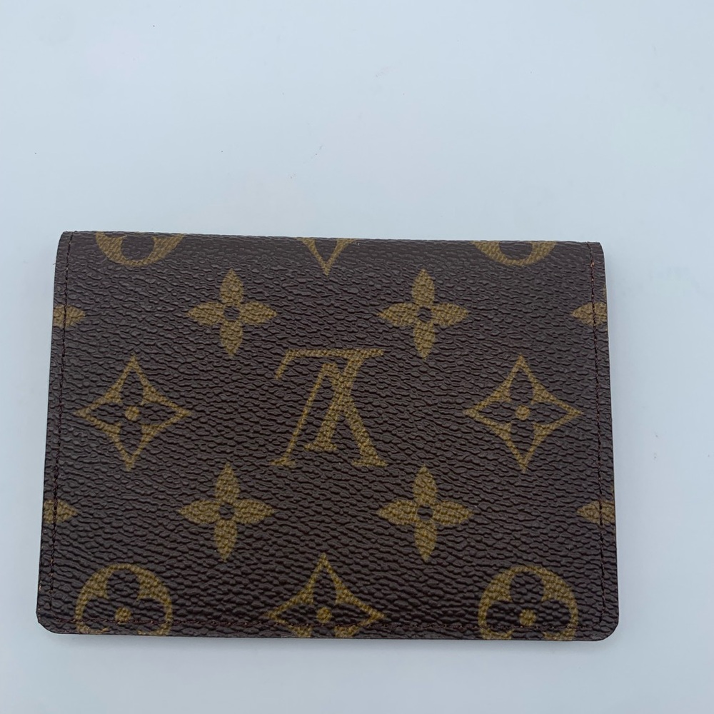 Louis Vuitton Monogram Pass Cardholder